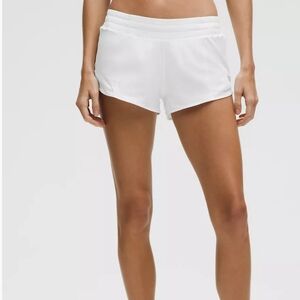 Lululemon Hotty Hot Shorts White Low Rise 2.5" SZ 0